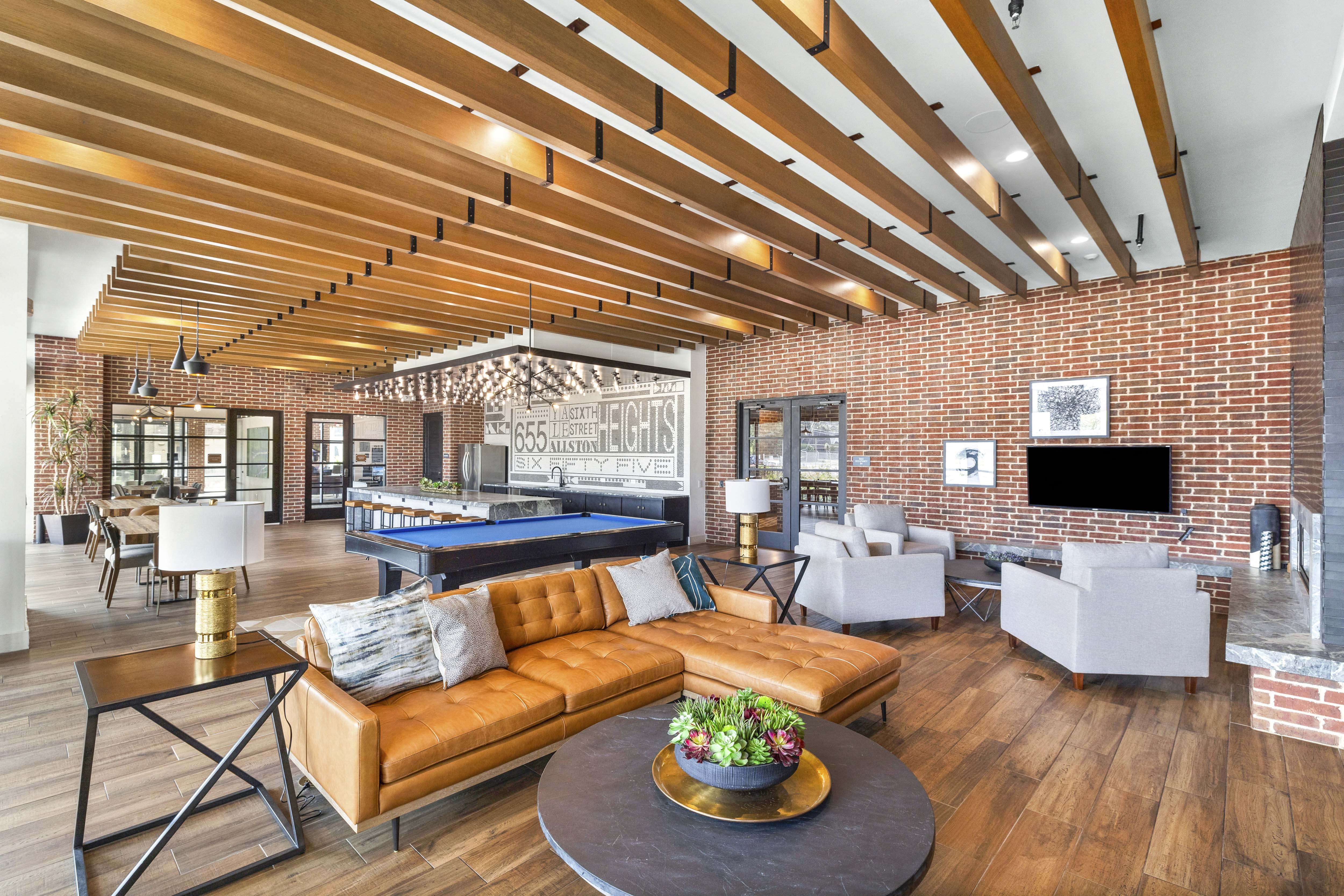 Maa Greater Heights is a similar property to Apex At Royal Oaks located in Houston